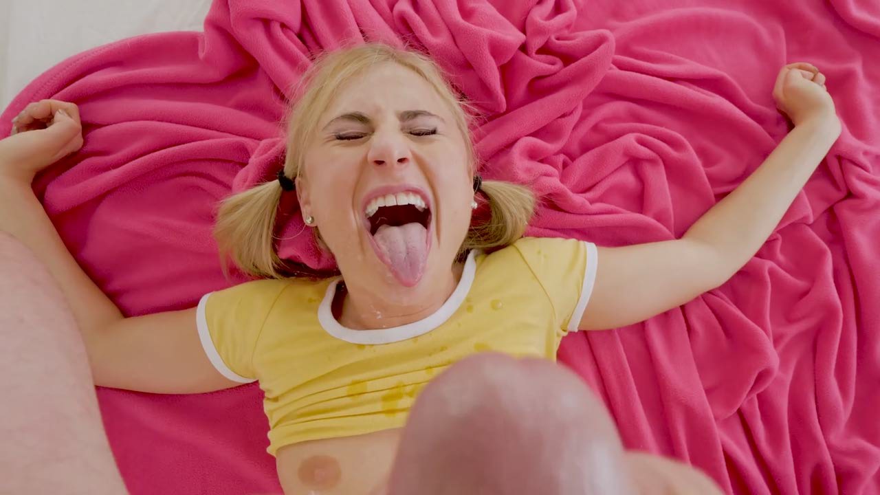 Blonde Lindsey Cruz Gets Facial Cumshot In POV Porn Movies 3Movs