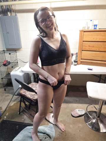 Hot Ass Brunette Milf Wife poses sexy as fuck