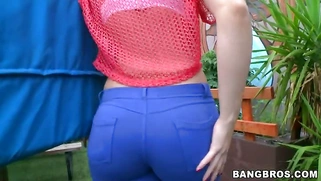 Alexis Texas wearing tight jeans getting her ass worshipped outdoor