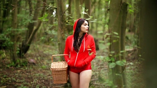 Valentina Nappi gets caught in the forest by Danny D