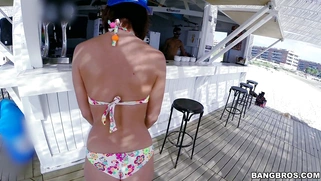 Tina Hot in a sexy bikini shows us her great ass