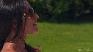 Cassie Del Isla in sunglasses is sucking cock outdoors