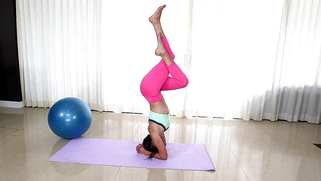 Slender Latina hottie Sofia Rivera doing yoga