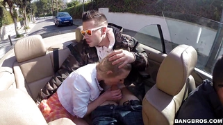 Lolly Gartner sucks dick on the backseat in the cabrio