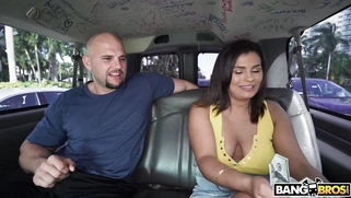 Nola Bell Faiyez gives blowjob to Jmac in the bus
