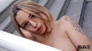 Lya Missy gets her pussy banged on the stairs outdoors