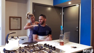 Prestyn Lee gets her pussy licked in the kitchen