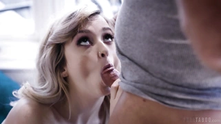 Blonde Lexi Lore gives nice blowjob