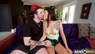 Reyna De La Cruz is sucking Logan Xander's cock