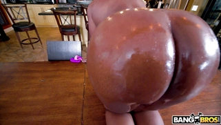 Breyana Moore demonstrates her huge butt