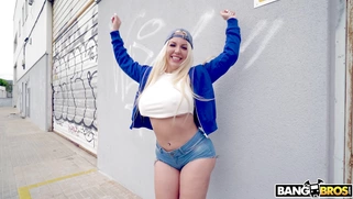 Blondie Fesser flaunts her amazing big ass outdoors