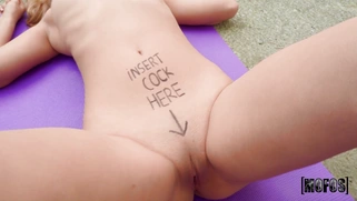 Rubi Rico gets her shaved pussy nailed outdoors