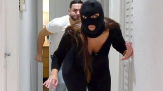 Robber Bella Rolland was caught and fucked by Peter Green