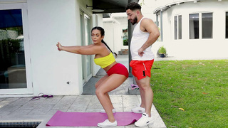 Kiki Klout and her trainer Peter Green on work out sessions
