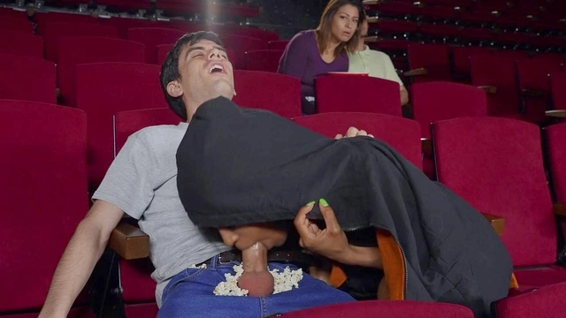 640px x 360px - Tina Fire gives nice blowjob to Jordi in cinema - Porn Movies - 3Movs