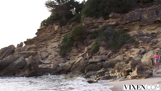 VIXEN Stunning Sia has lustful encounter while stranded