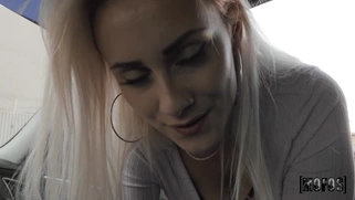 Indica Monroe is sucking cock in car