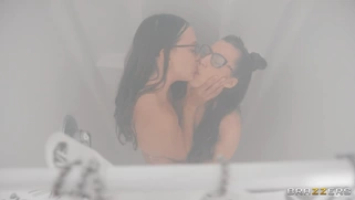 Izzy Lush and Spencer Bradley play lesbo games in the shower