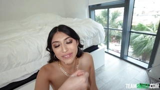Penelope Woods gets cumshot in her mouth
