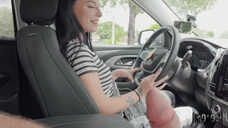 Gianna Ivy gives hand and blow jobs in the car