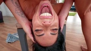 Megan Fiore gets her mouth fucked by Potro De Bilbao