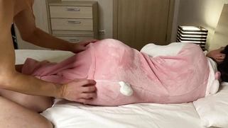 Amateur Girl Pajama Taken Off Bubble Butt Fucked
