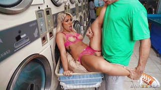 Luna Luxe gets fucked by Kai Jaxon at the laundromat
