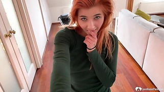 Redhead could not wait to play with herself