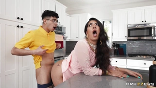 Jasmine Sherni gets her pussy pounded standing in the kitchen
