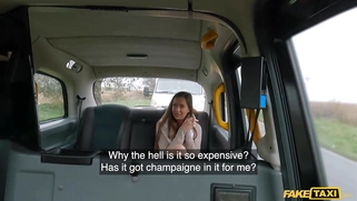 Lara Lee got in the Fake Taxi