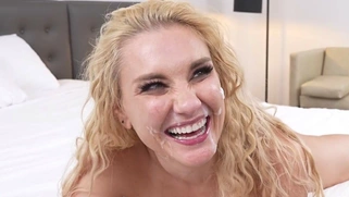 Blonde Julia Robbie got her face covered with jizz