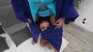 Violet Gems is sucking Oliver Flynn's cock