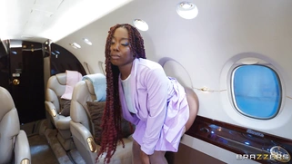 YouLoveCece is dildoing her pussy in the jet