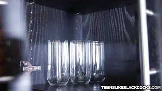 Cute teen Izzy Bell fucked missionary after pussy licking