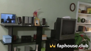 Blonde XXX queen takes powerful pounding, grips fat lollipop tight