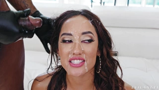 Chloe Amour gets massive jizz loads on her face