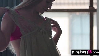 Hot blonde teen fingered her juicy pussy