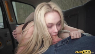 Blonde Jesse Ames is sucking cock on the backseat