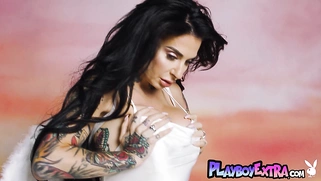 Naked MILF angel reveals her sultry side