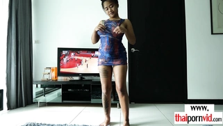 Amateur Thai MILF wants lovers attention