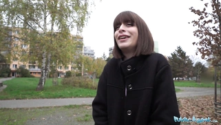 Italian brunette gets her pussy covered in spunk in the spoons position