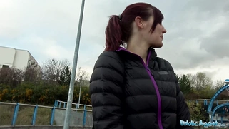 Amateur Babe Fucked from Behind