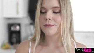 Сводная сестра: «Если я отсосу это, ты обещаешь, что помоешь руки?» С16:Э7