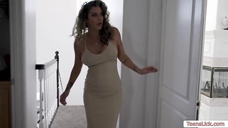 Curvy MILF caught babysitter playing with her pussy