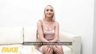 table fucks petite Blonde Marilyn Sugar