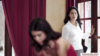 Lesbian babysitter enjoy foot fetish with MILF boss