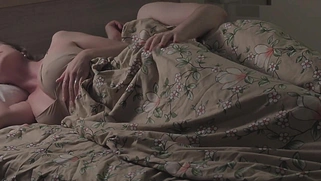 Passionate Creampie! Big tits hot wife sideway sex and riding creampie