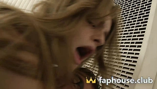 Teen Online Date Turns XXX hardcore Rendezvous