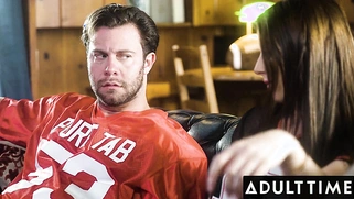 Needy teenage stepdaughter Charlie Summer seduces and BEGS her stepfather for cum dripping in her ass