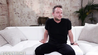 Lesbians Jessie Saint and Lulu Chu Decide to Share a Penis